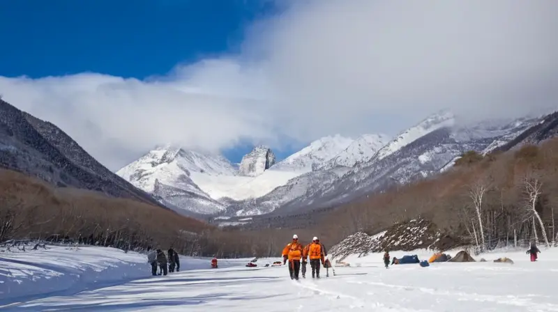 Un grupo de rescatistas en una montaña nevada enfrenta una situación crítica con un cuerpo sin vida, rodeados de equipos de emergencia y un ambiente tenso